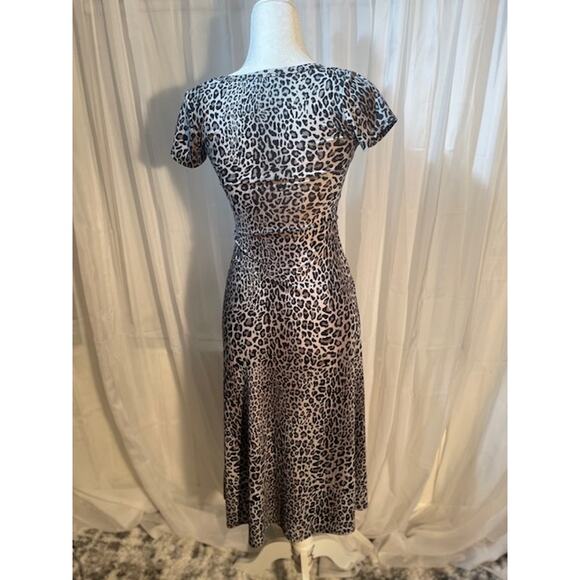 Jessica Simpson Size Small Leopard Print Dress Scoop Neck Short‎ Sleeve - Picture 3 of 5